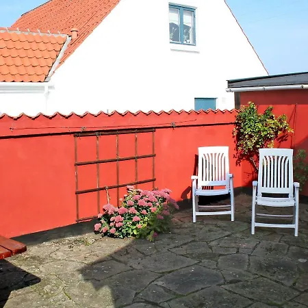Feriehus Three-bedroom Holiday In 2 *