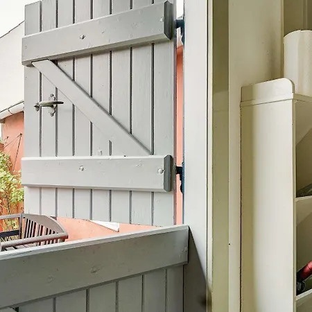Three-bedroom Holiday In 2 Feriehus