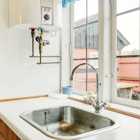 Three-bedroom Holiday In 2 Feriehus